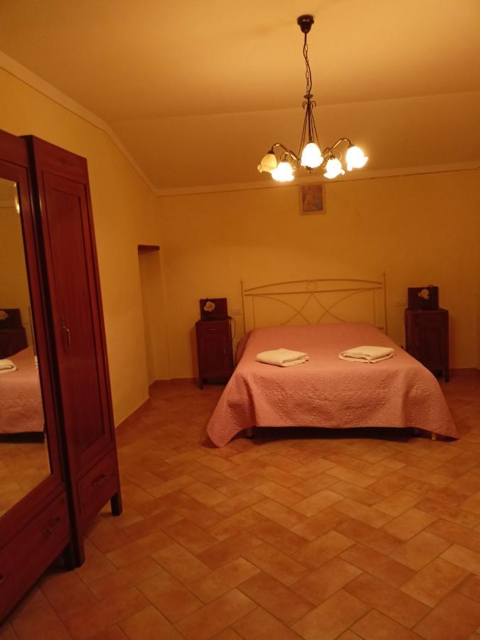 PorcianoLa Casa Di Idaアパートメント エクステリア 写真